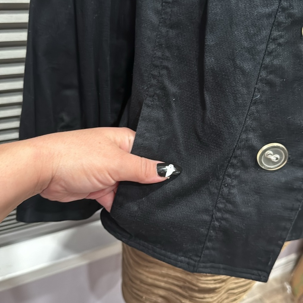 Blazer - Picture 2 of 4